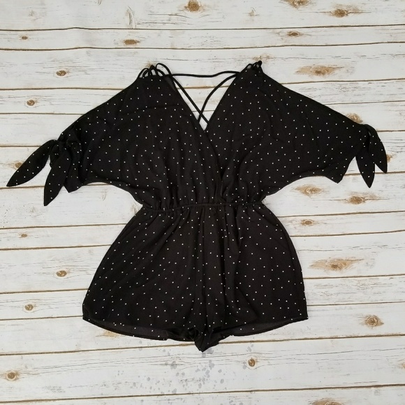 *LAST ONE* Black and White Polka Dot Romper - Picture 2 of 8
